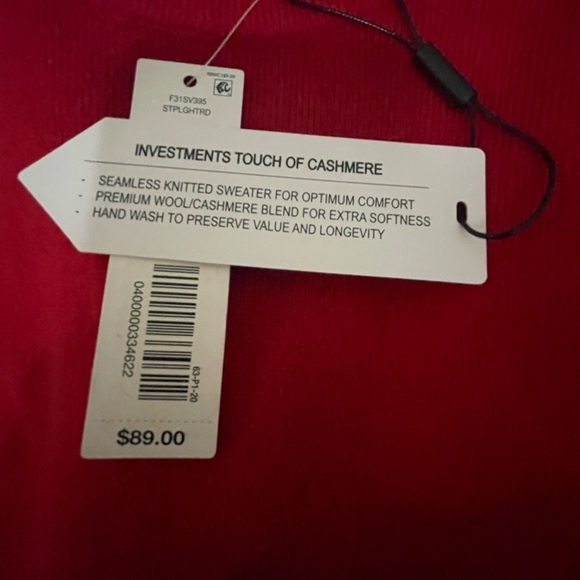 NWT 70% Wool 30% Cashmere Blend Classic Crew Neck Sweater in Red - Picture 8 of 9